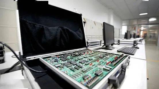 計算機信息管理與計算機軟件開發(fā)專業(yè)對比介紹